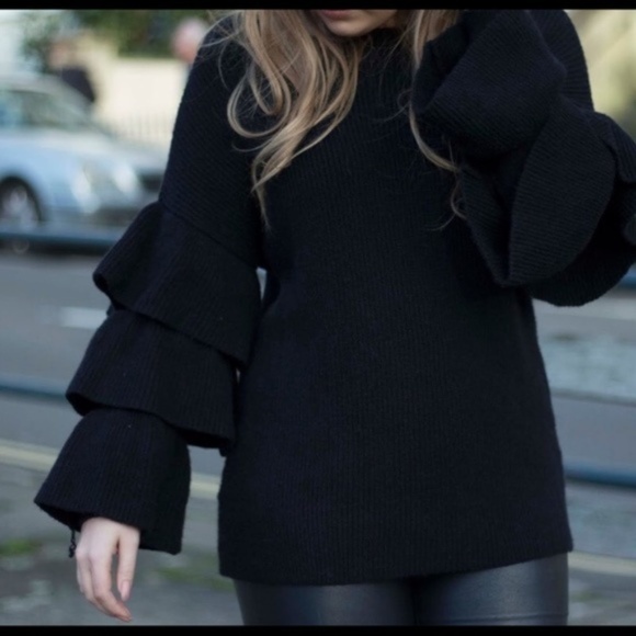 MODA ME COUTURE Tops - TOP SWEATER Tiered Sleeved Sweater